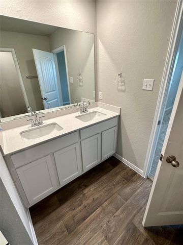 308 Globe Mallow CIR, Kyle, TX 78640