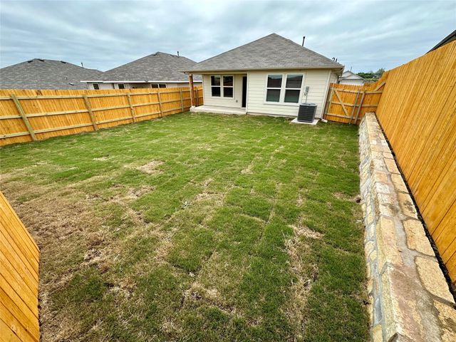 308 Globe Mallow CIR, Kyle, TX 78640