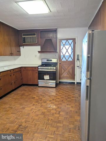 1545 W PASSYUNK AVE, Philadelphia, PA 19145