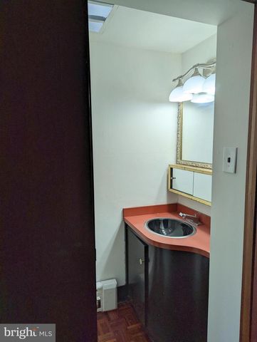 1545 W PASSYUNK AVE, Philadelphia, PA 19145