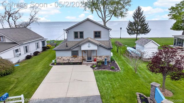 4720 Long Road, Frenchtown Township, MI 48166