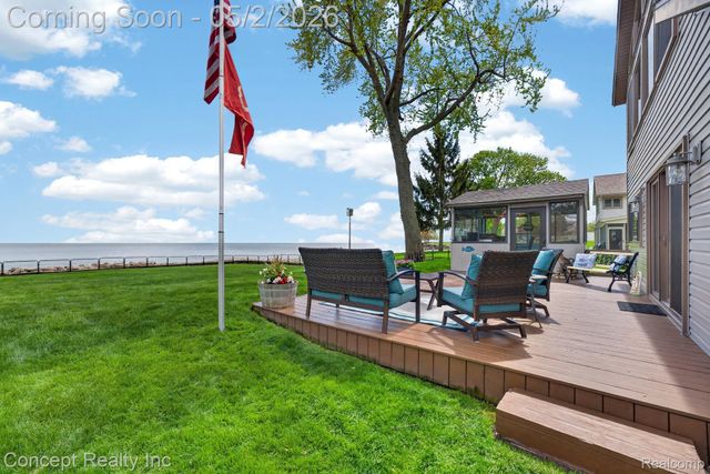 4720 Long Road, Frenchtown Township, MI 48166