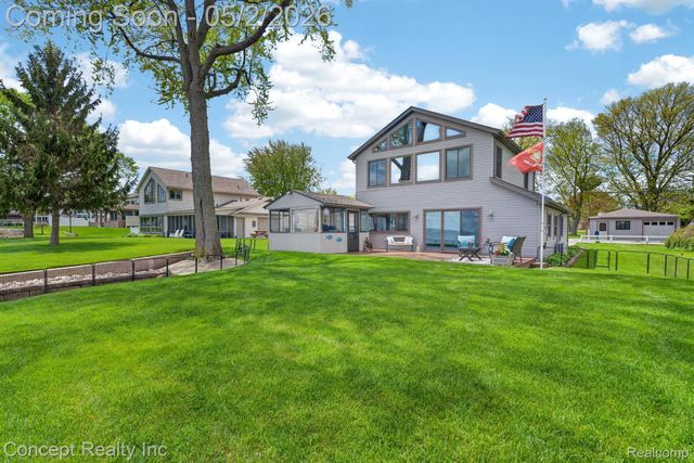 4720 Long Road, Frenchtown Township, MI 48166