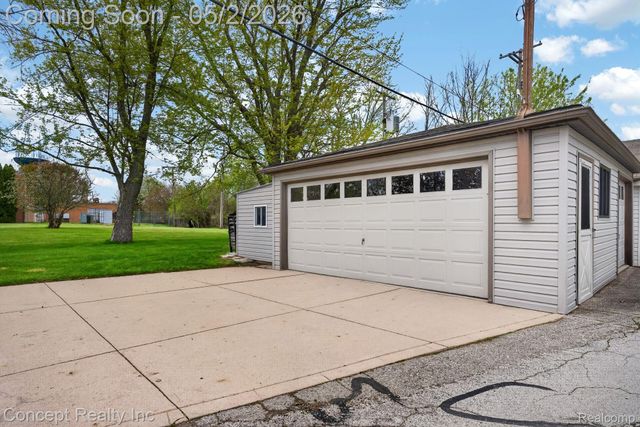4720 Long Road, Frenchtown Township, MI 48166
