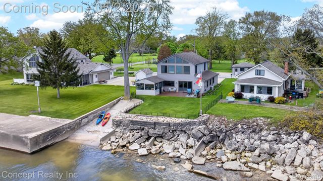 4720 Long Road, Frenchtown Township, MI 48166