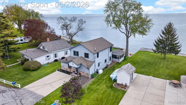 4720 Long Road, Frenchtown Township, MI 48166