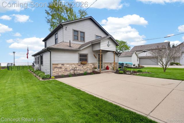 4720 Long Road, Frenchtown Township, MI 48166