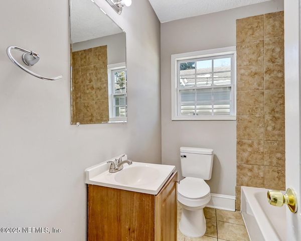 28 W 35TH Street, Jacksonville, FL 32206