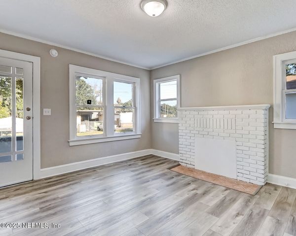 28 W 35TH Street, Jacksonville, FL 32206