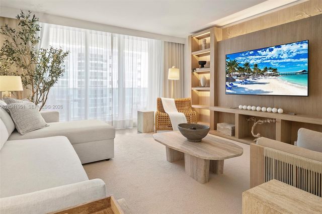 102 24th Street 1213, Miami Beach, FL 33139