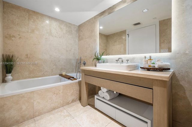 102 24th Street 1213, Miami Beach, FL 33139