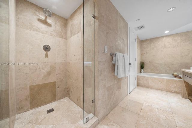 102 24th Street 1213, Miami Beach, FL 33139