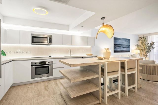102 24th Street 1213, Miami Beach, FL 33139