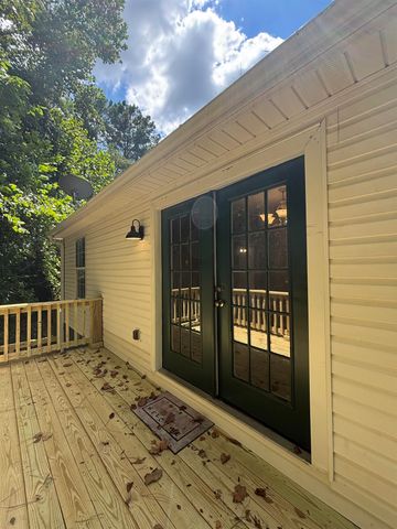 1246 HIGH SCHOOL RD, Selmer, TN 38375