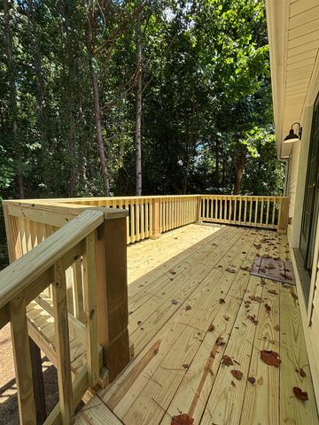 1246 HIGH SCHOOL RD, Selmer, TN 38375