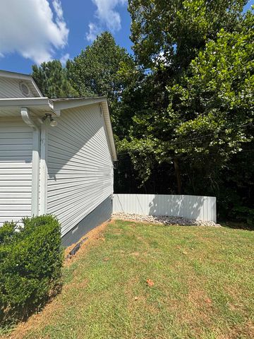 1246 HIGH SCHOOL RD, Selmer, TN 38375