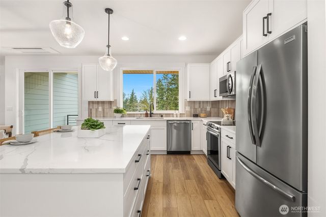 404 Edmonds Ave NE, Renton, WA 98056