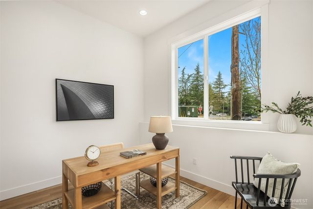 404 Edmonds Ave NE, Renton, WA 98056