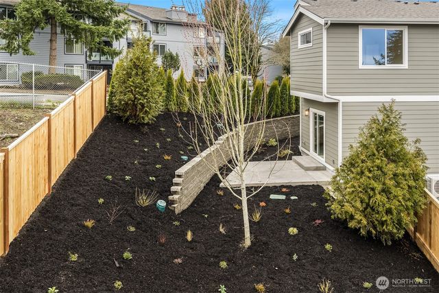 404 Edmonds Ave NE, Renton, WA 98056