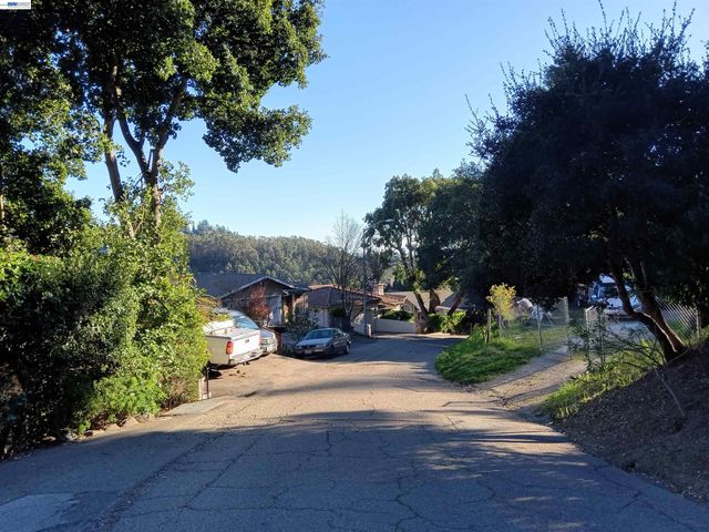 6971 Bristol Drive, Berkeley, CA 94705