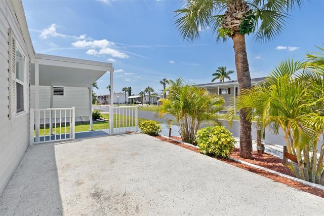 4300 RIVERSIDE DRIVE 14, Punta Gorda, FL 33982