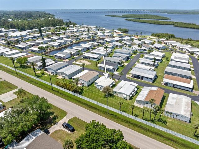 4300 RIVERSIDE DRIVE 14, Punta Gorda, FL 33982