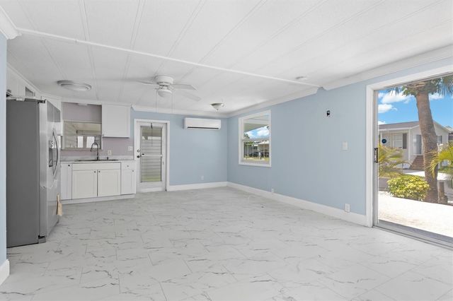 4300 RIVERSIDE DRIVE 14, Punta Gorda, FL 33982