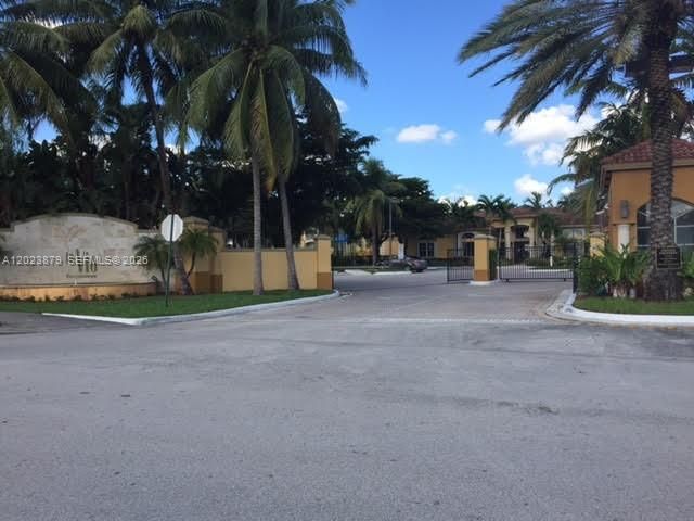 150 NW 96th Ave 9-307, Pembroke Pines, FL 33024