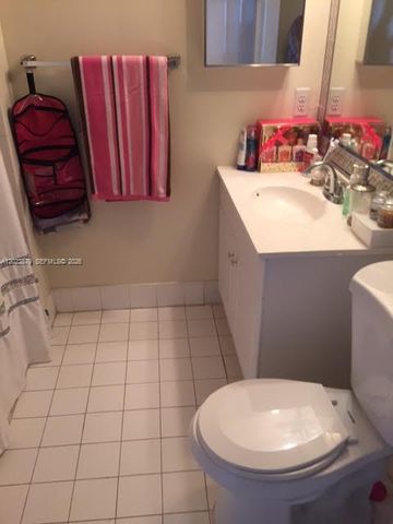 150 NW 96th Ave 9-307, Pembroke Pines, FL 33024