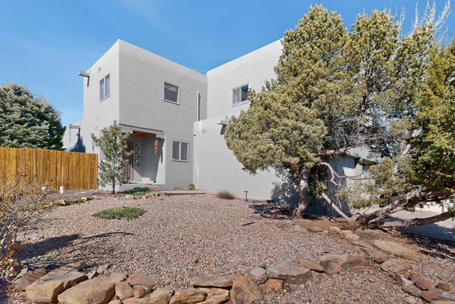 2708 Via Caballero del Sur, Santa Fe, NM 87505