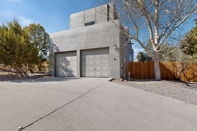 2708 Via Caballero del Sur, Santa Fe, NM 87505