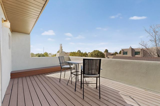 2708 Via Caballero del Sur, Santa Fe, NM 87505