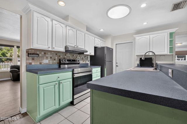 102 N Capri Drive, Ormond Beach, FL 32174