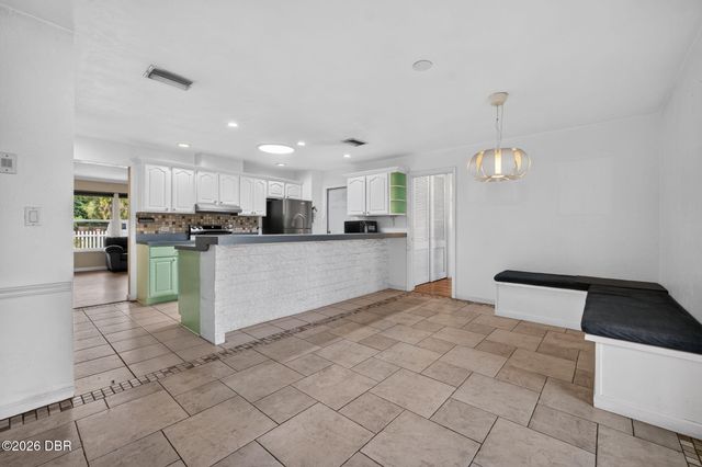 102 N Capri Drive, Ormond Beach, FL 32174