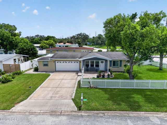 102 N Capri Drive, Ormond Beach, FL 32174
