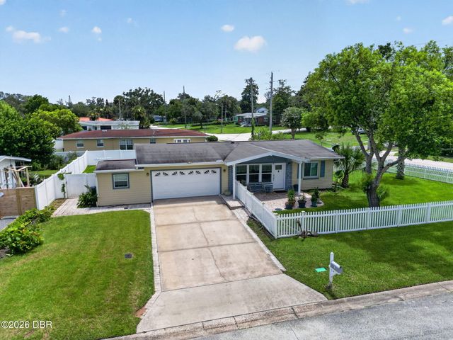 102 N Capri Drive, Ormond Beach, FL 32174