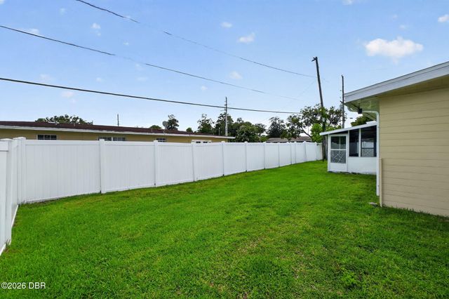 102 N Capri Drive, Ormond Beach, FL 32174