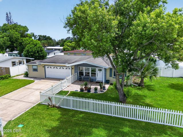 102 N Capri Drive, Ormond Beach, FL 32174