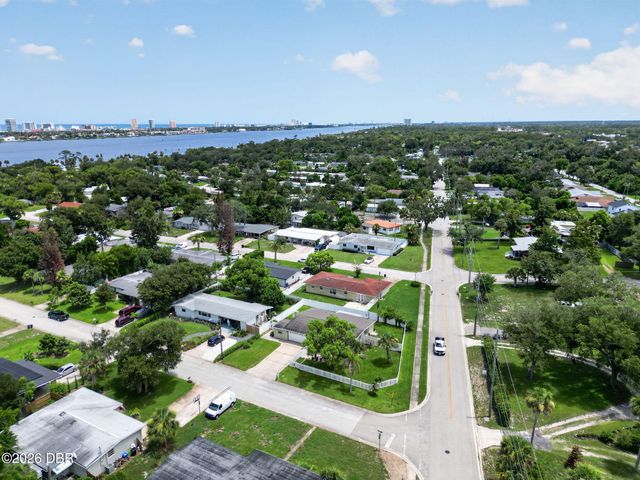 102 N Capri Drive, Ormond Beach, FL 32174