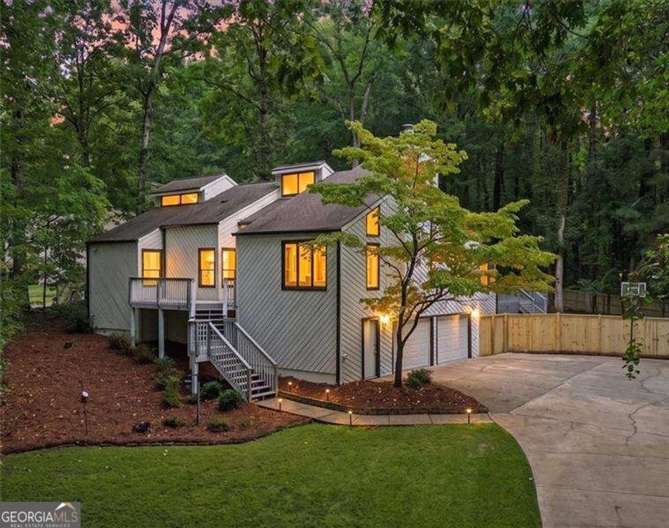 2215 Carlyle Drive, Marietta, GA 30062 — exterior