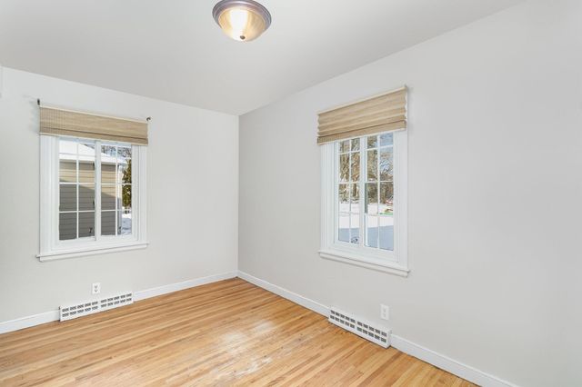 3 Kennard Court, Saint Paul, MN 55106