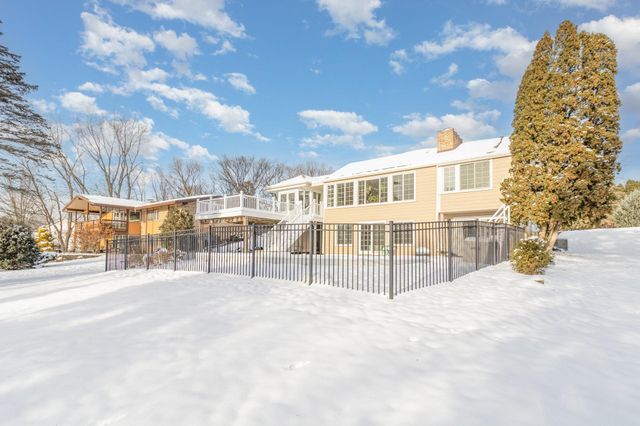 3 Kennard Court, Saint Paul, MN 55106