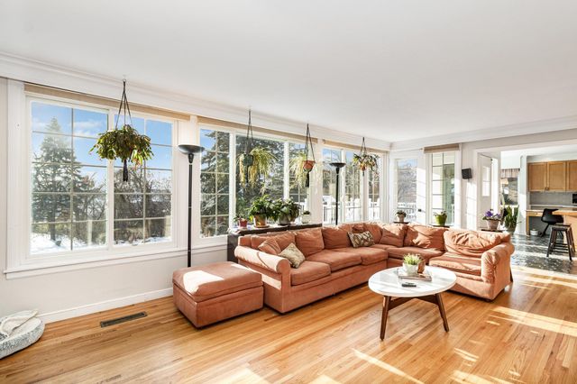 3 Kennard Court, Saint Paul, MN 55106