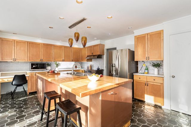 3 Kennard Court, Saint Paul, MN 55106