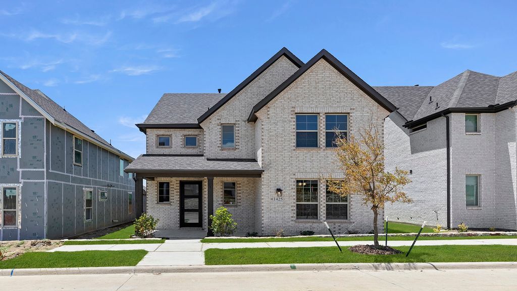 8736 Treeline Parkway, Justin, TX 76247