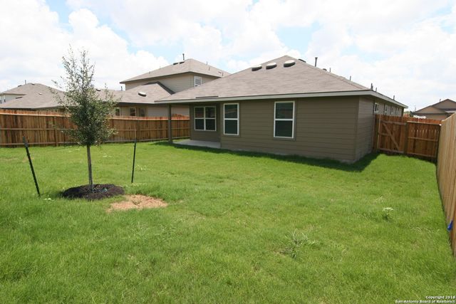 8735 Fischer Falls, San Antonio, TX 78254