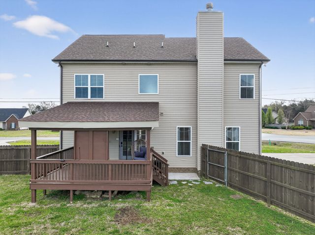 432 Long Creek Dr, Christiana, TN 37037