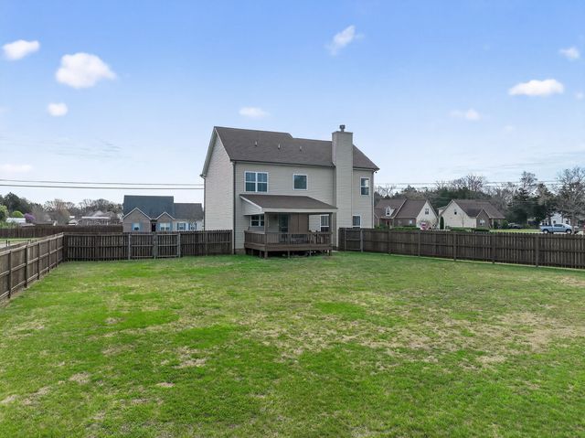 432 Long Creek Dr, Christiana, TN 37037