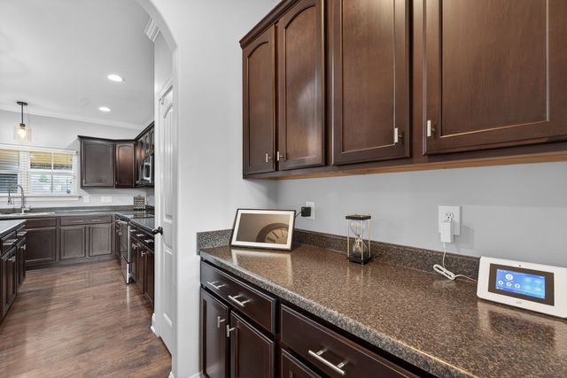 432 Long Creek Dr, Christiana, TN 37037