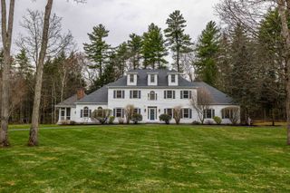 15 Heidi Ln # 67-A9, Bow, NH 03304